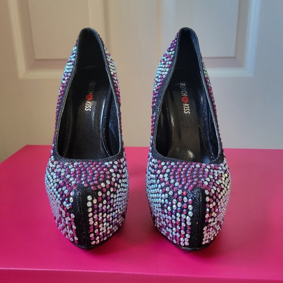 Gorgeous gem double platform stilettos - Picture 4 of 4